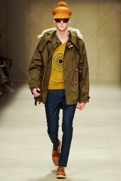 Look 1